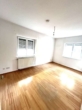 Schlafen / Wohnen / Gäste / Arbeiten - Charmantes 3-Familienhaus in Stuttgart-Degerloch: Raum für individuelles Wohnen